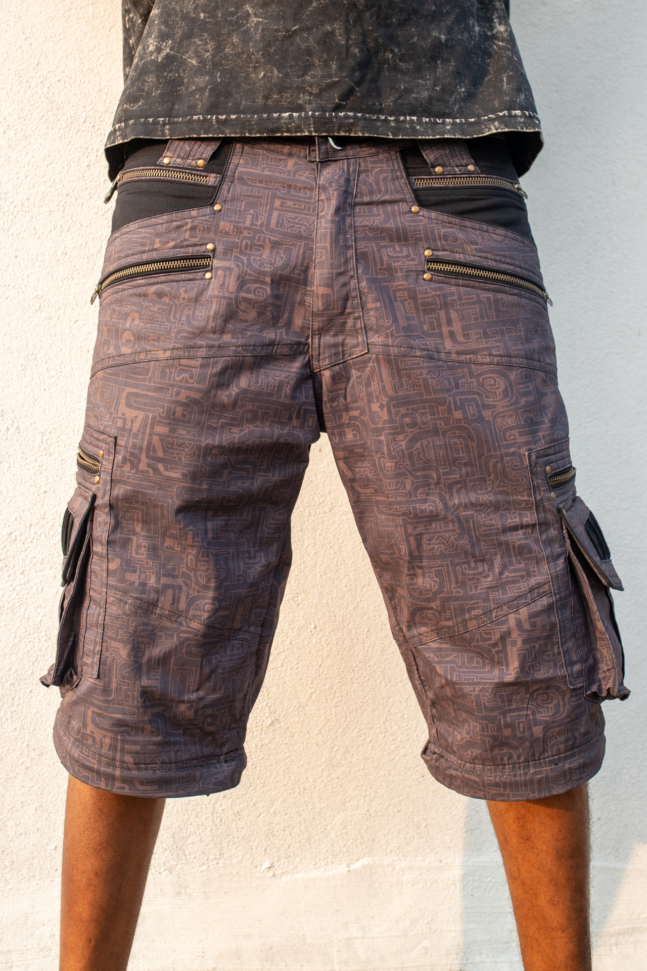 Future Nomad Igama Convertible Cargo Pants / Zip Off Cargo Shorts