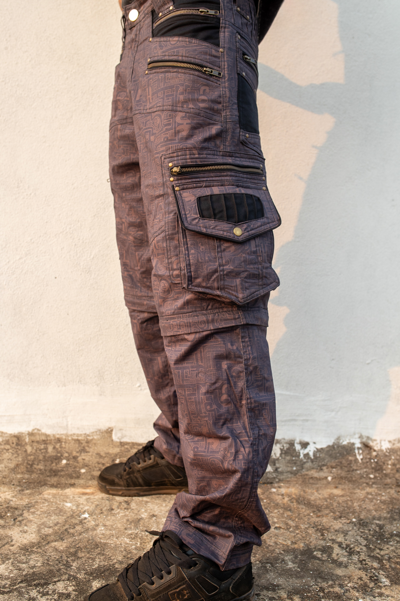 Future Nomad Igama Convertible Cargo Pants / Zip Off Cargo Shorts