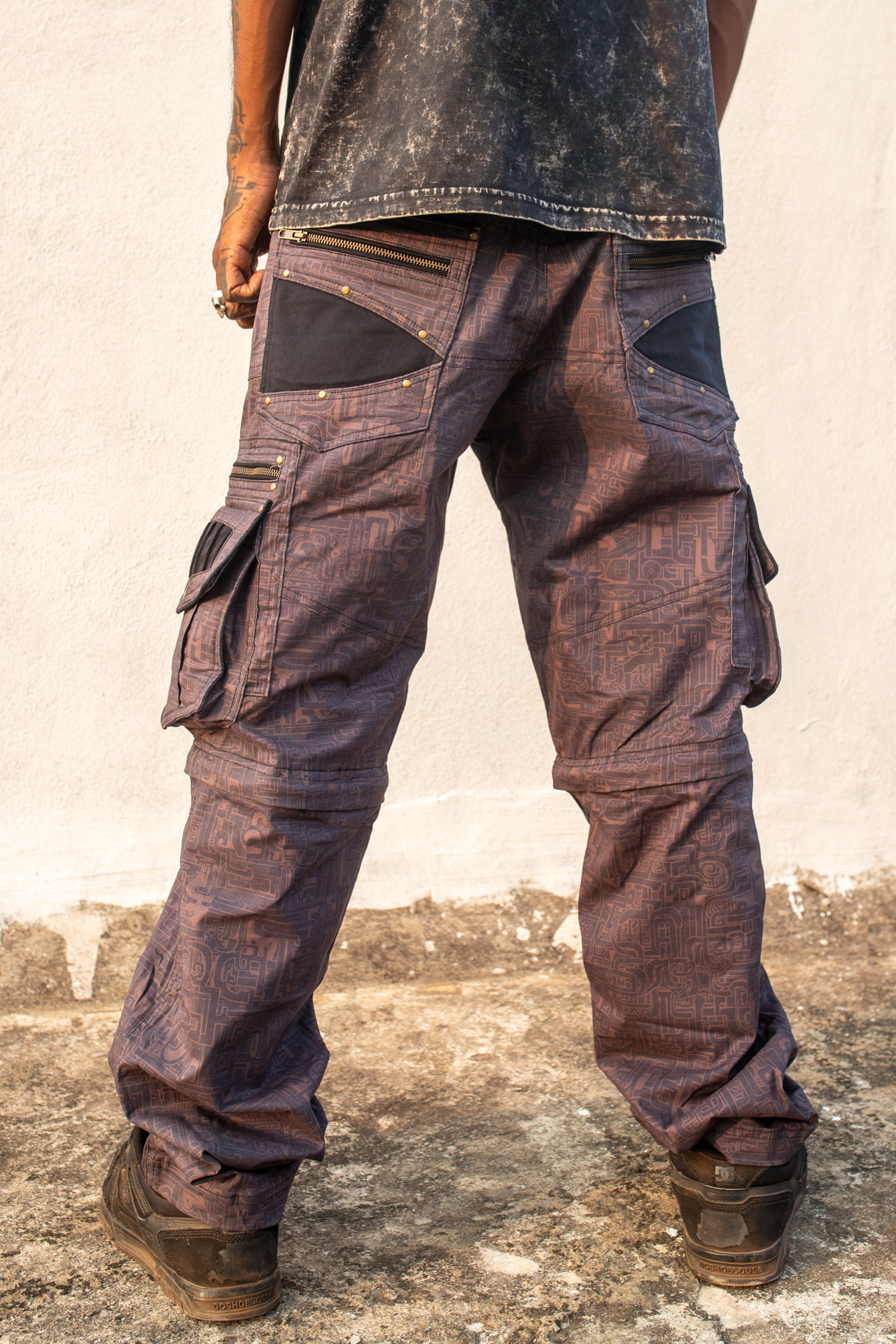 Future Nomad Igama Convertible Cargo Pants / Zip Off Cargo Shorts